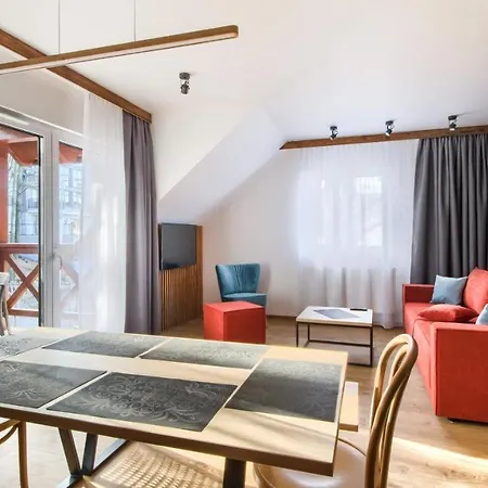 W Karpaczu Sarnia, Sun & Snow * Карпач