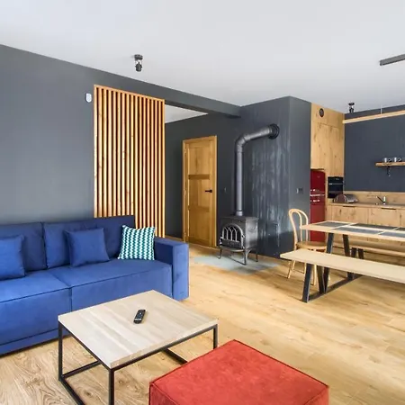 W Karpaczu Sarnia, Sun & Snow * Карпач