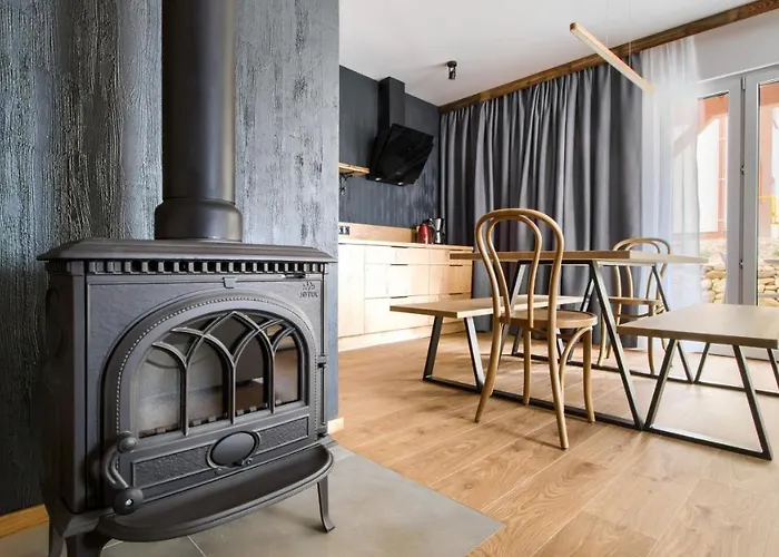 W Karpaczu Sarnia, Sun & Snow *