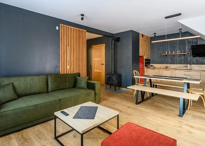 W Karpaczu Sarnia, Sun & Snow * Карпач