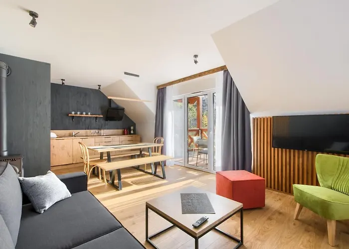 W Karpaczu Sarnia, Sun & Snow *