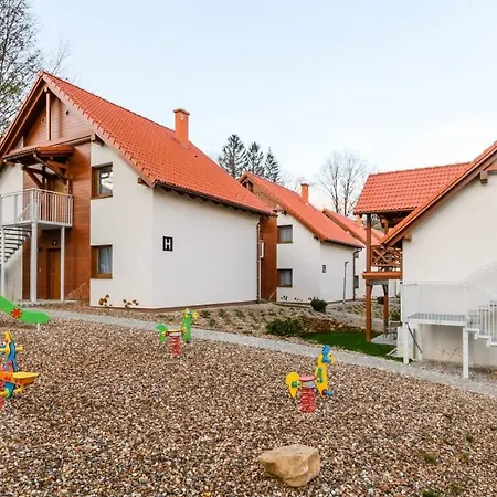 W Karpaczu Sarnia, Sun & Snow *