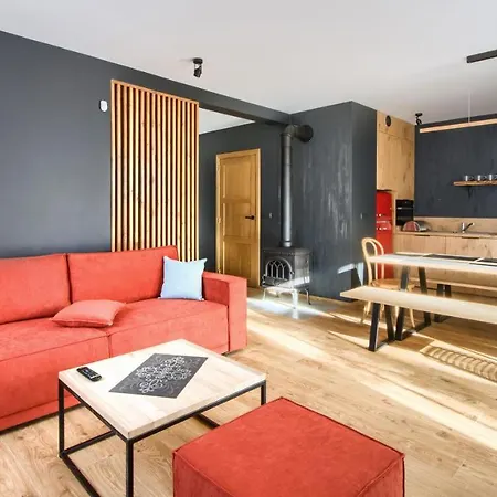 W Karpaczu Sarnia, Sun & Snow *